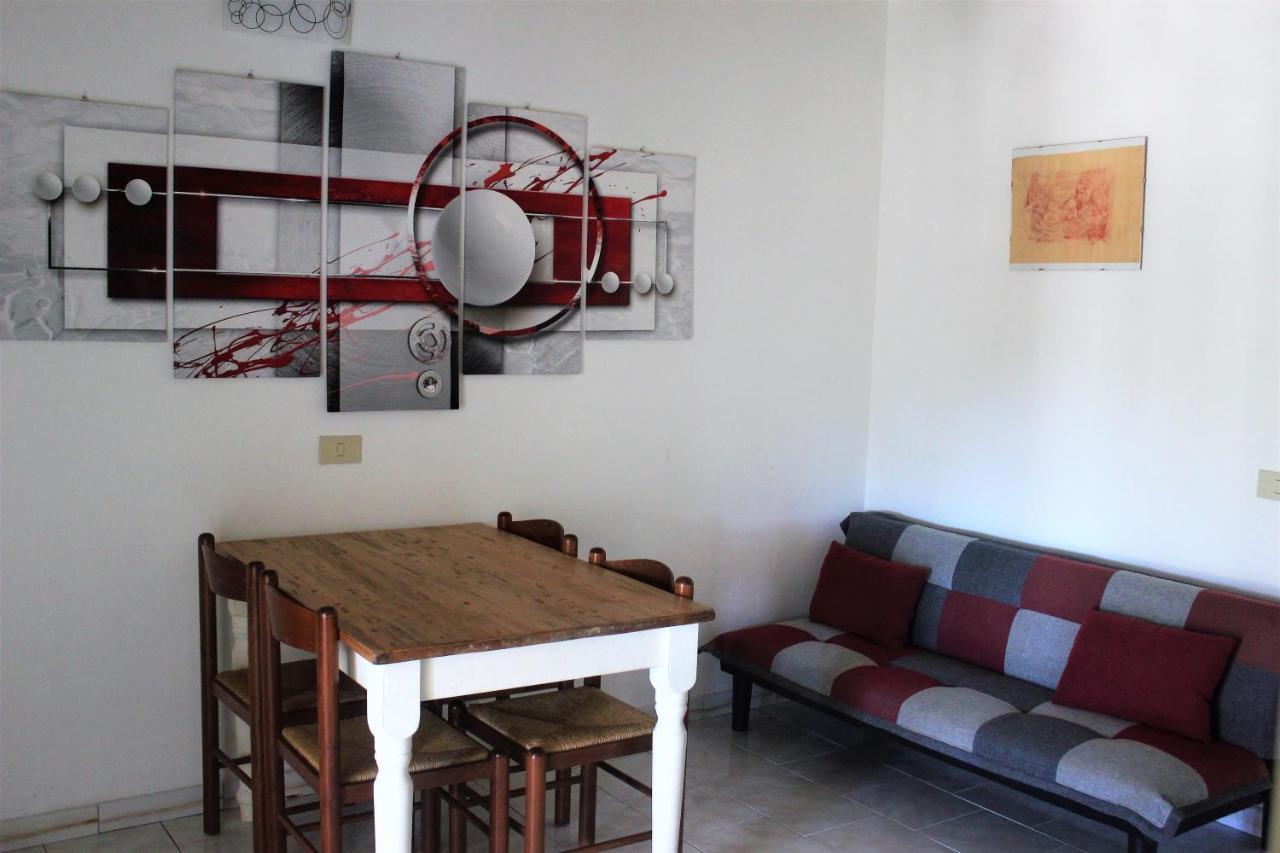 Fattoria Cristina Bilo Rosa Villa Castelnuovo Magra Kültér fotó