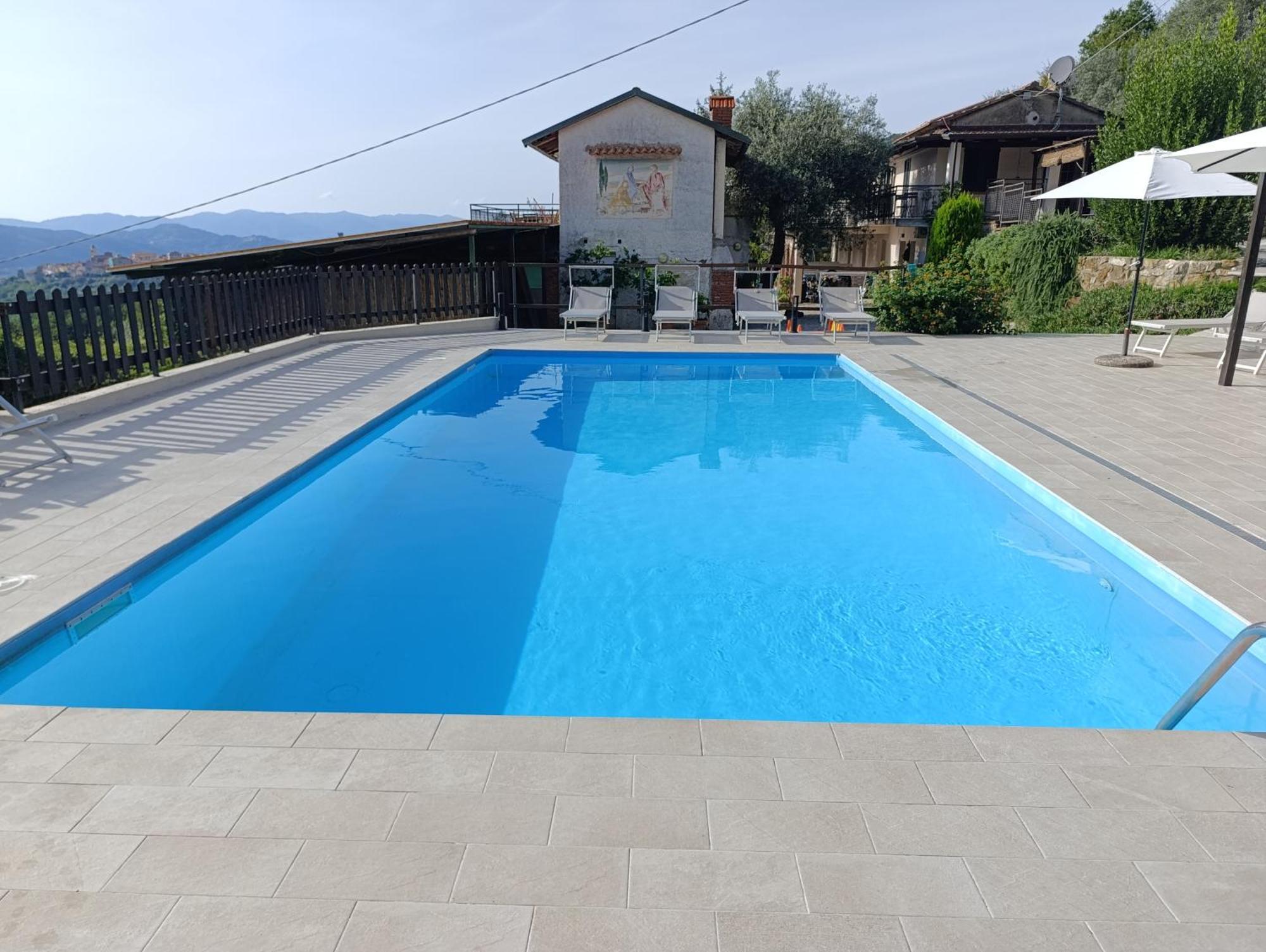 Fattoria Cristina Bilo Rosa Villa Castelnuovo Magra Kültér fotó
