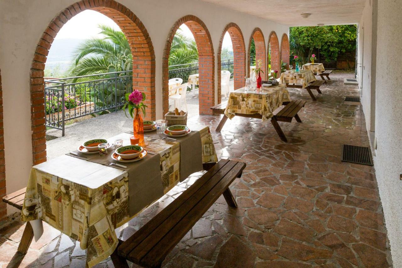 Fattoria Cristina Bilo Rosa Villa Castelnuovo Magra Kültér fotó